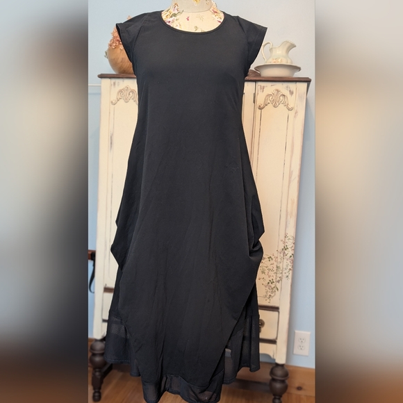 Dresses & Skirts - Paolo Tricot‎ elegant Black  Dress